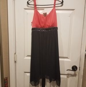 Beautiful two colored dress.